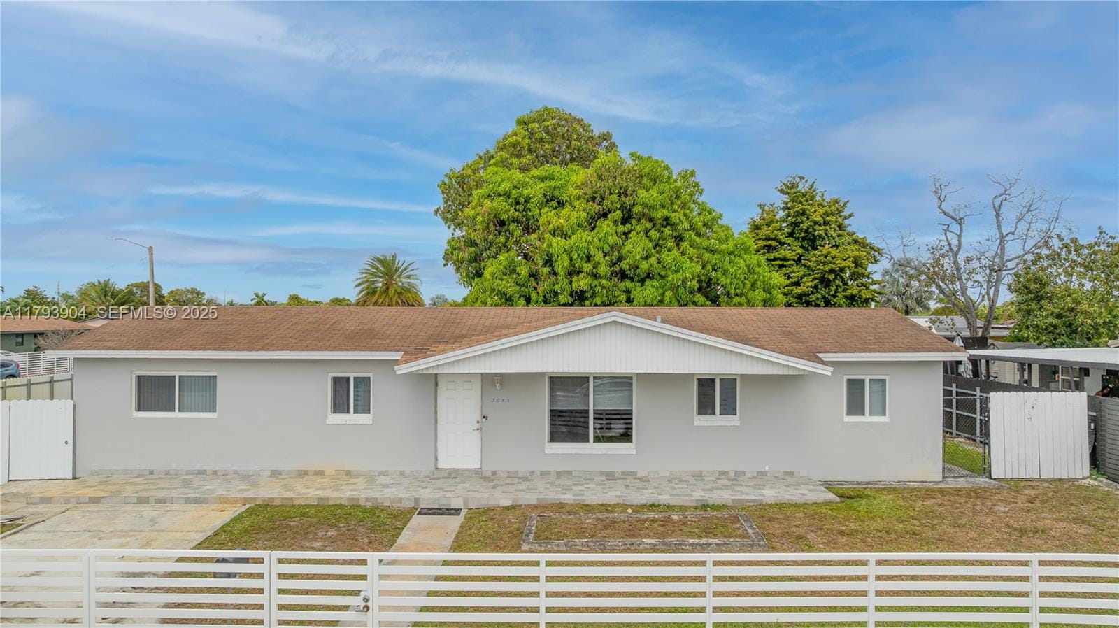 5 bedroom home for sale at 5045 186th, Miami Gardens, FL 33055 — $665,000