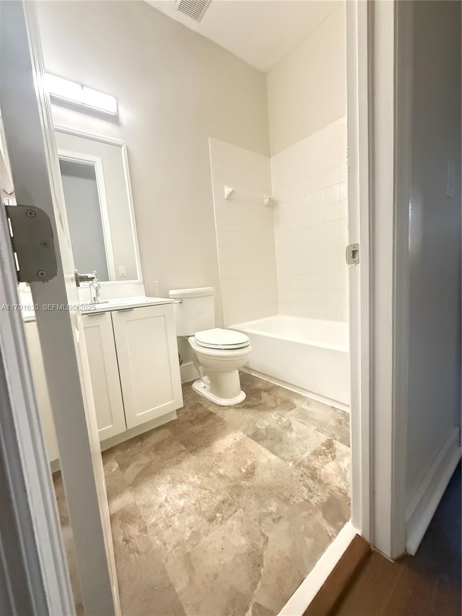 933 NE 42nd Place — photo 12