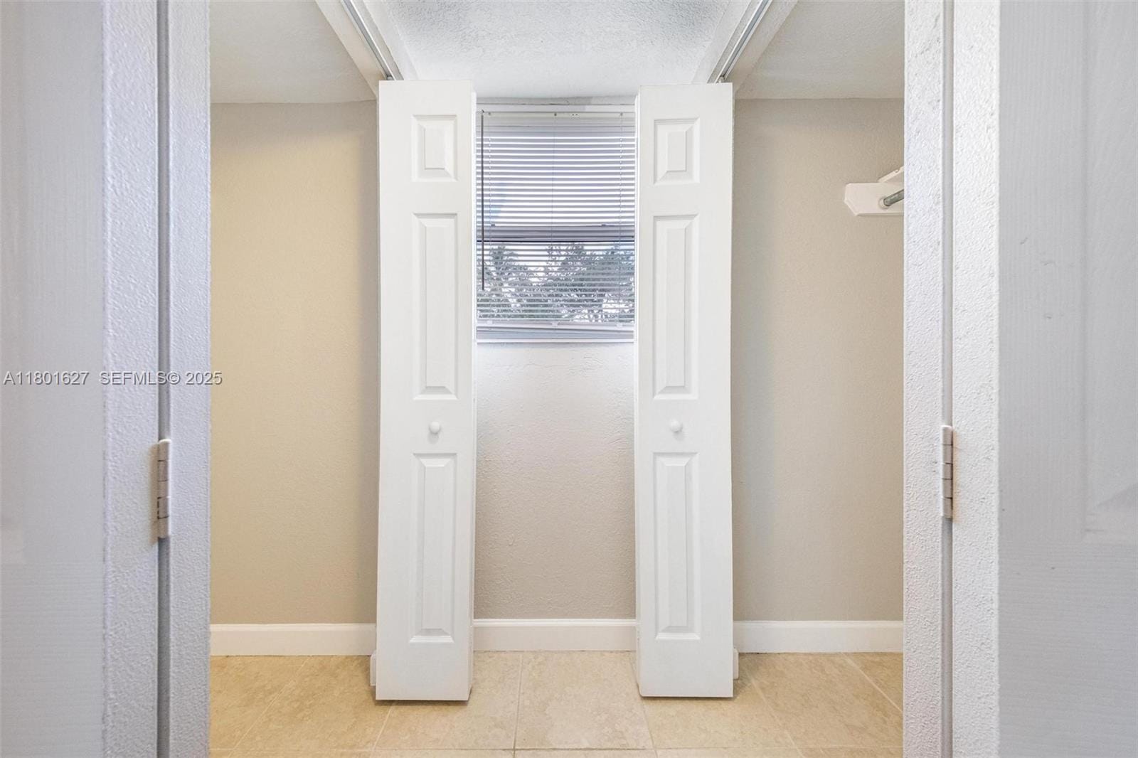 19735 NE 12th Avenue, Miami, FL 33179 photo 17