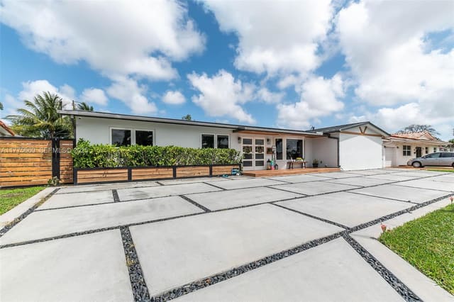 6231 SW 94th, sold in Loladero Estates, Miami, FL
