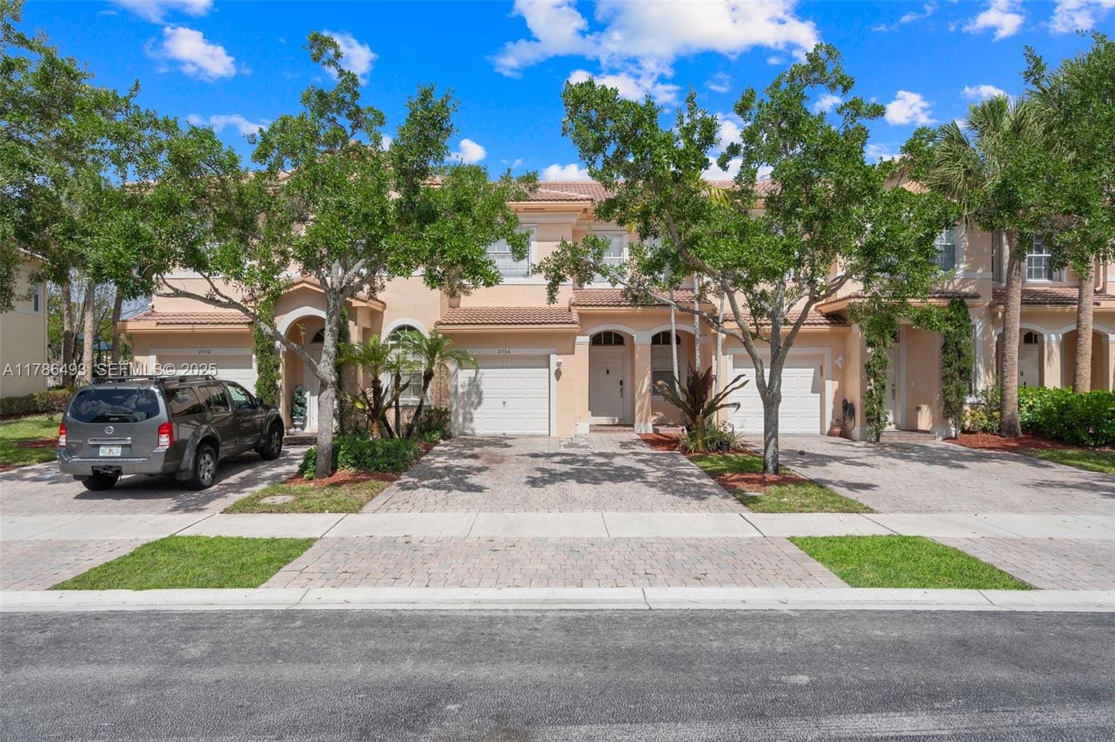 2736 SW 84th Terrace 102, Miramar, FL 33025