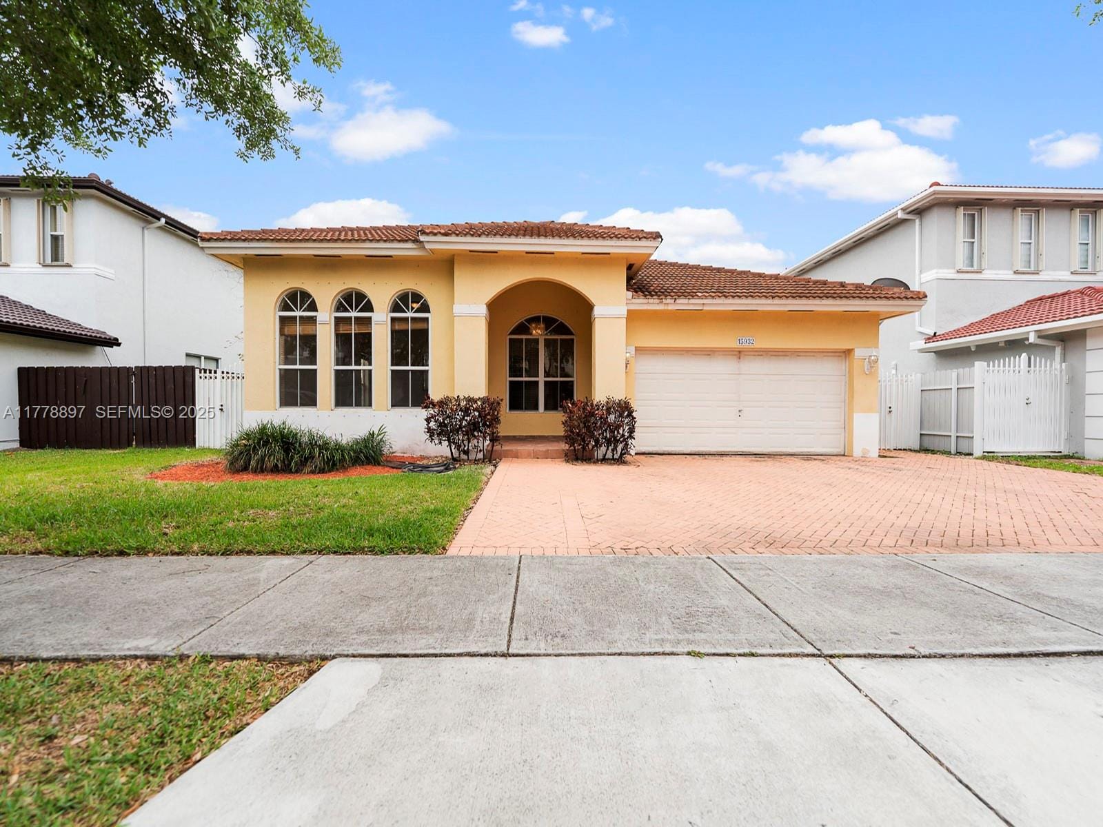 4 bedroom home for sale at 15932 63rd, Miami, FL 33193 — $685,000