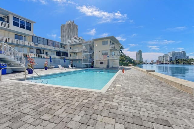 6484 Indian Creek Drive 120, Miami Beach, FL 33141