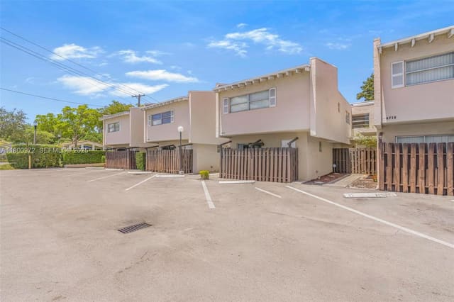 8713 NE 4th Ave Road 8713, sold in Shores Villas Condo Bldg, Miami Shores, FL