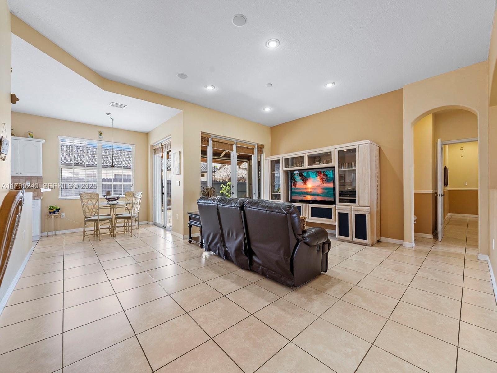 16218 SW 48th Terrace, Miami, FL 33185 photo 8