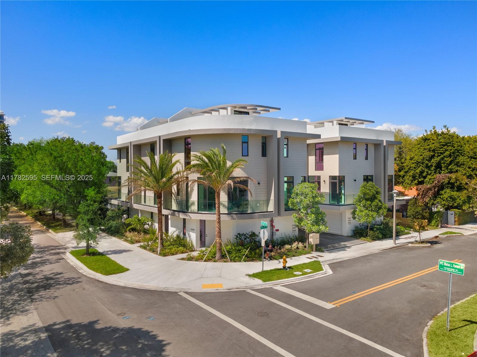 2501 SW 27 Street 6, Miami, FL 33133