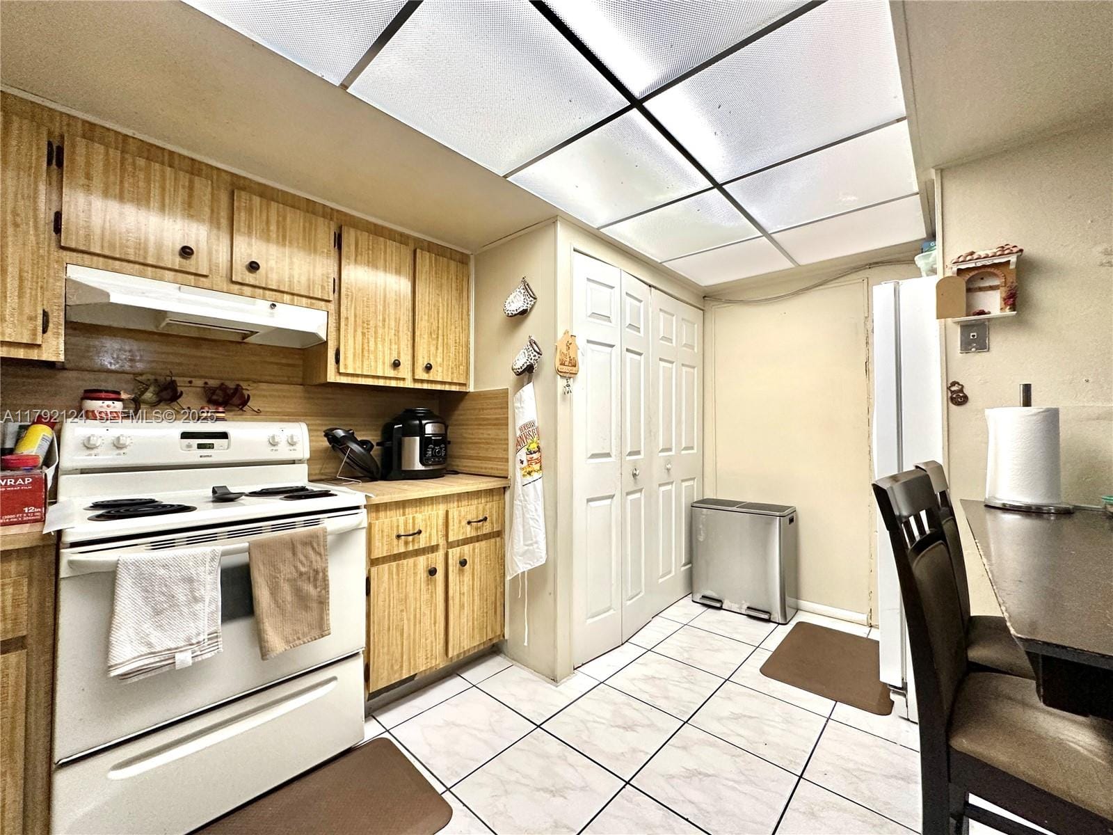 8135 W 9th Avenue, Hialeah, FL 33014 photo 18