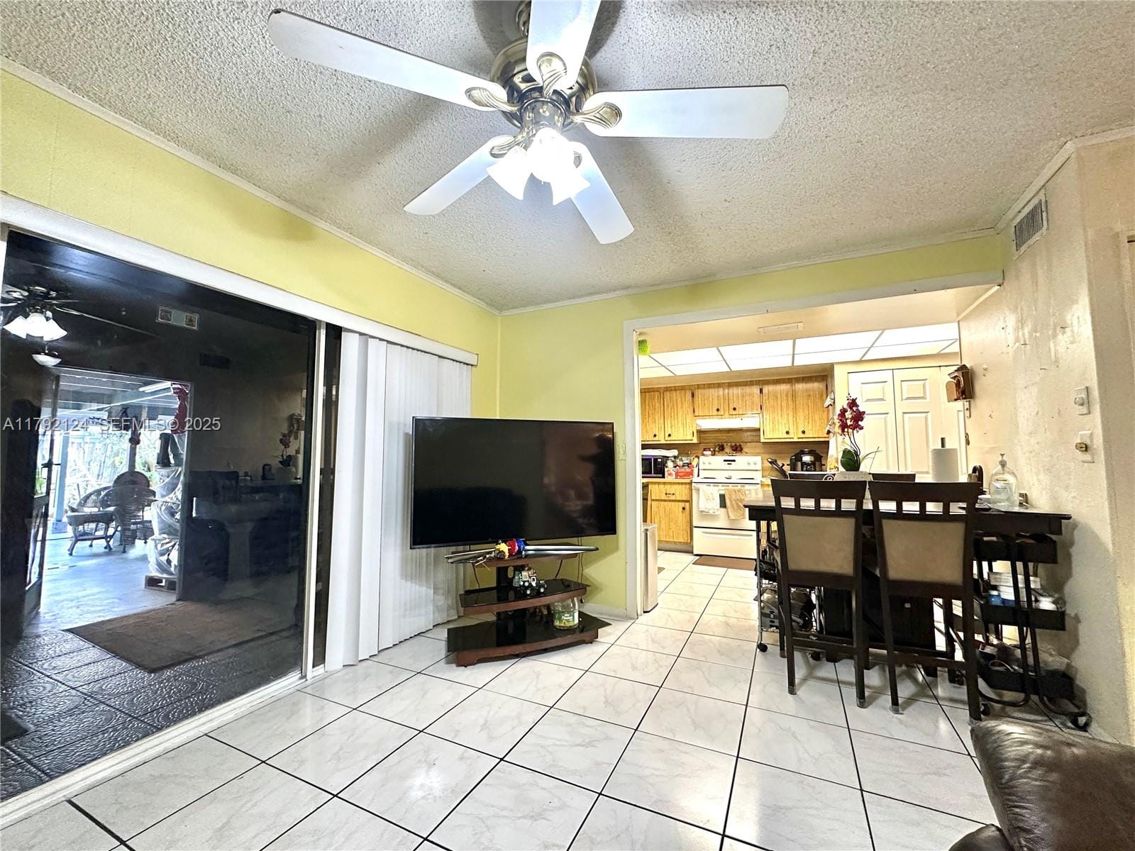 8135 W 9th Avenue, Hialeah, FL 33014 photo 22