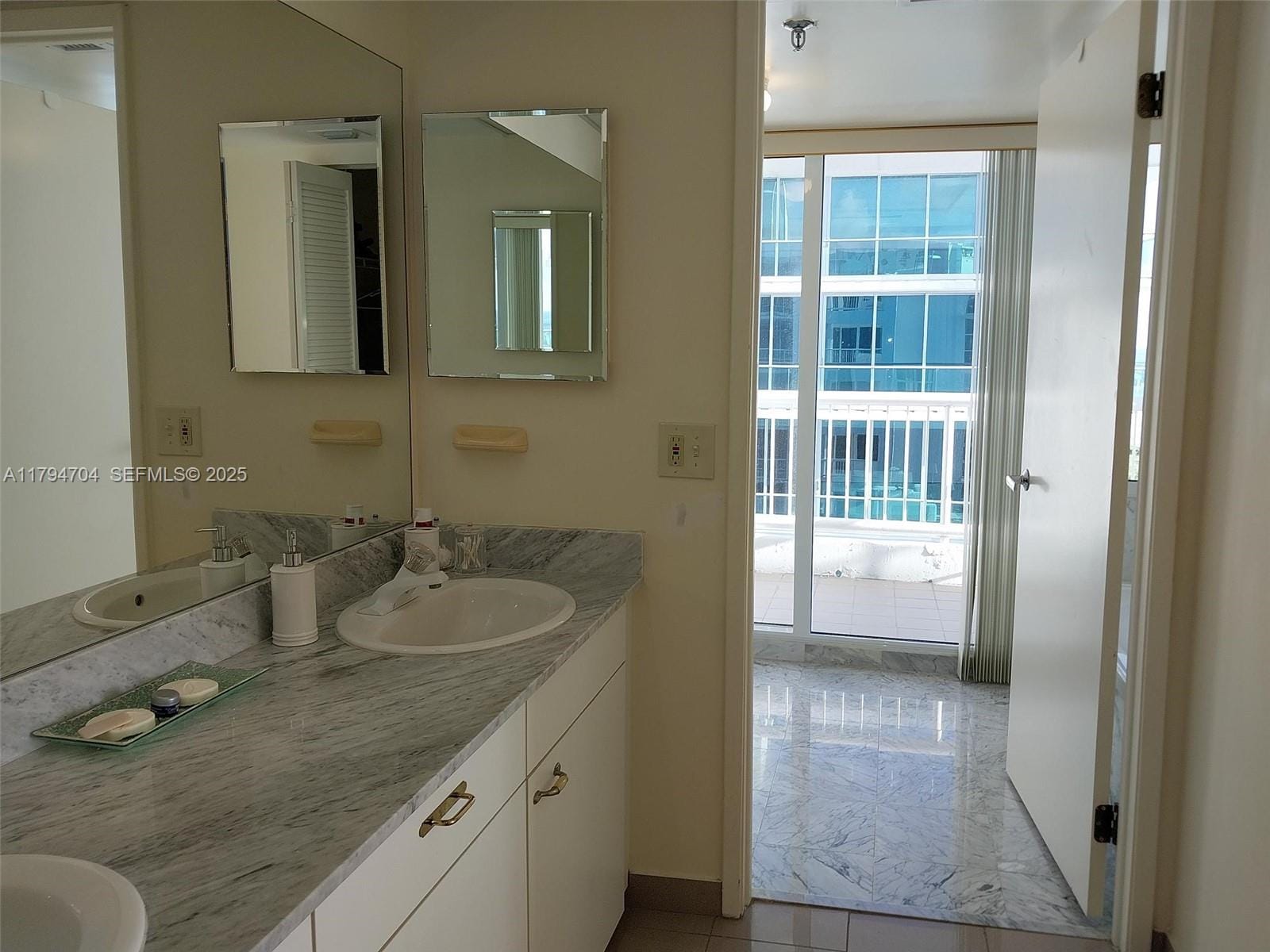 9341 Collins Avenue 1102, Surfside, FL 33154 photo 17