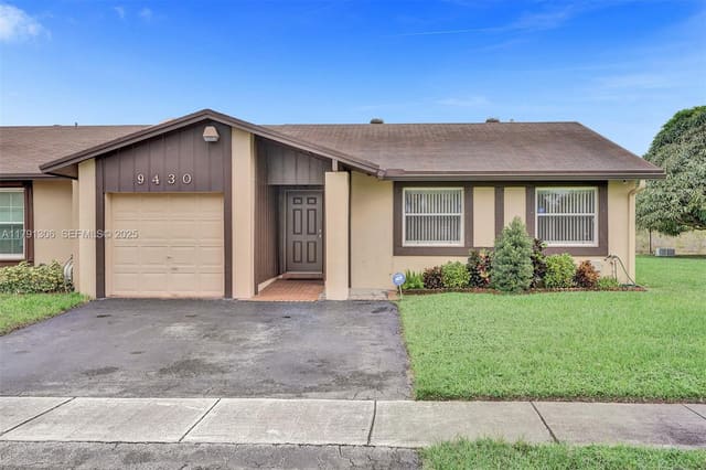 9430 S Meadows Circle, Miramar, FL 33025