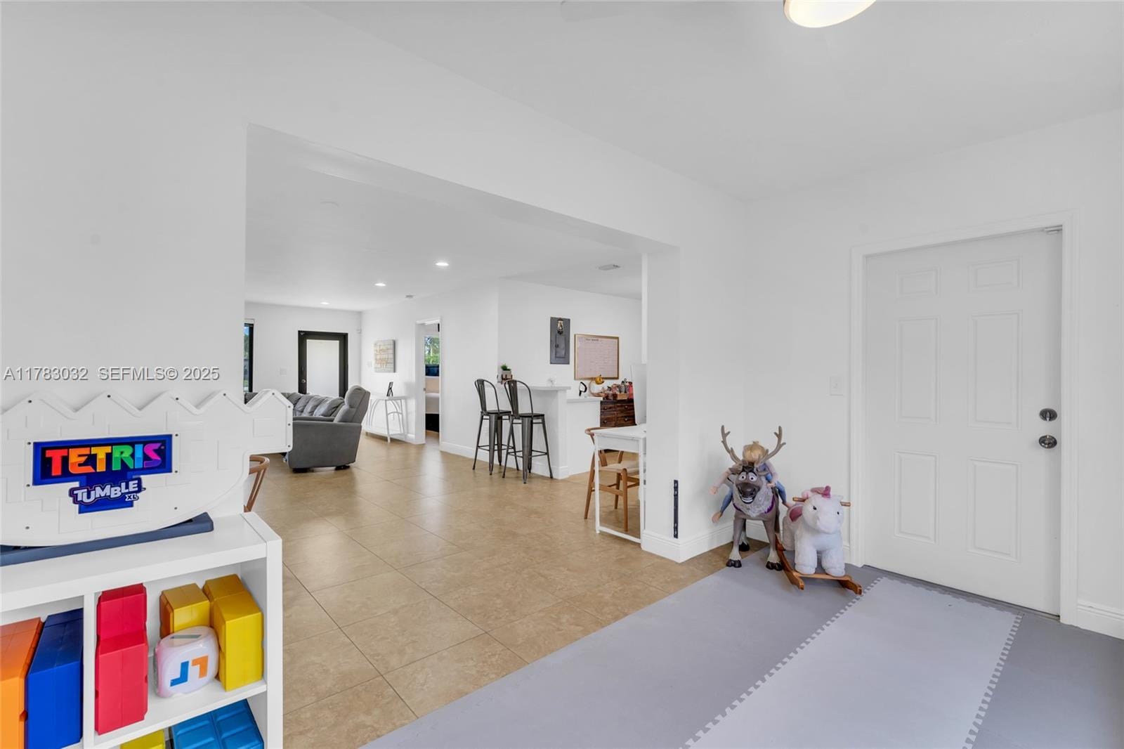 9365 Nassau Drive, Cutler Bay, FL 33189 photo 12