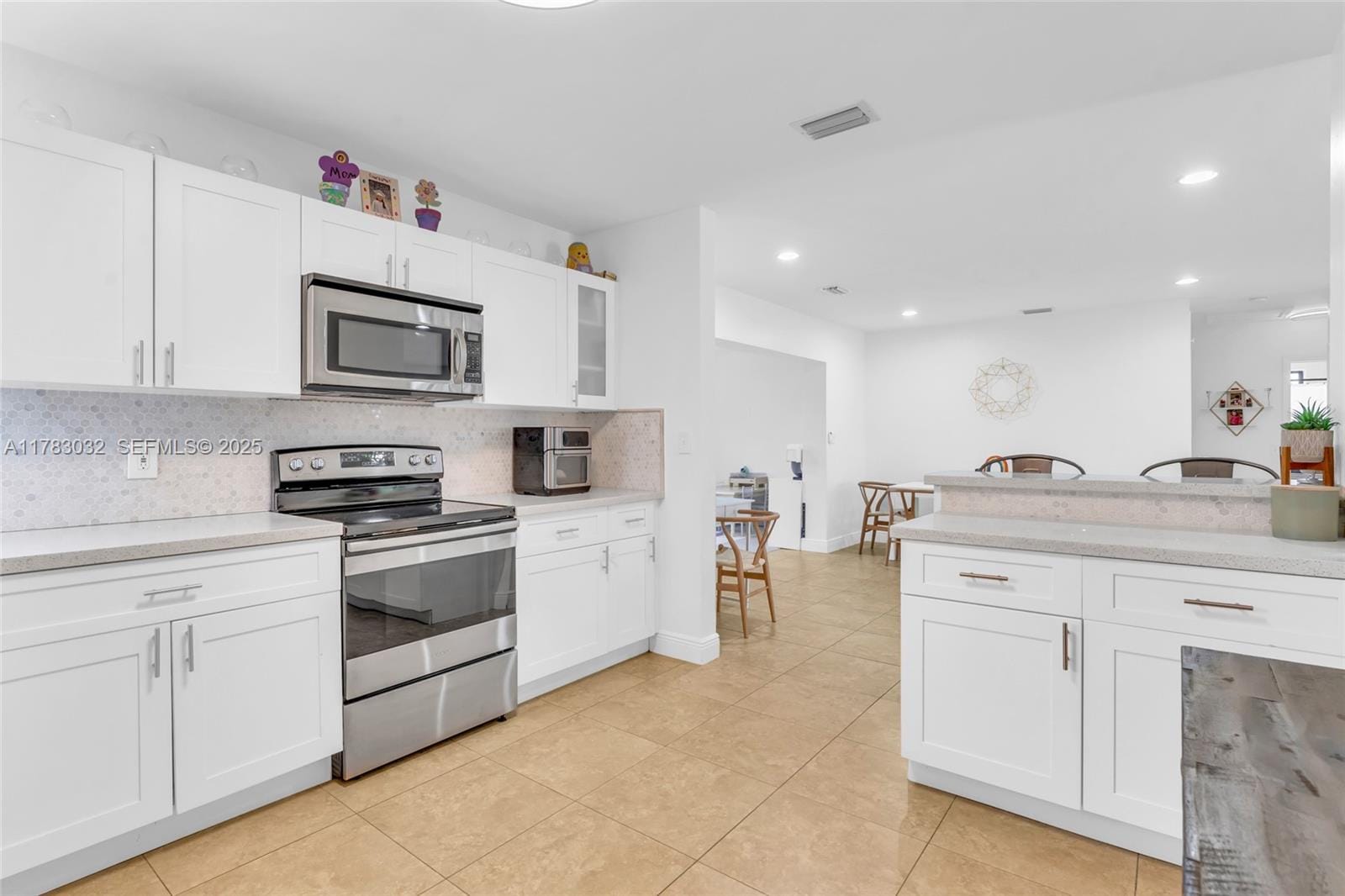 9365 Nassau Drive, Cutler Bay, FL 33189 photo 14