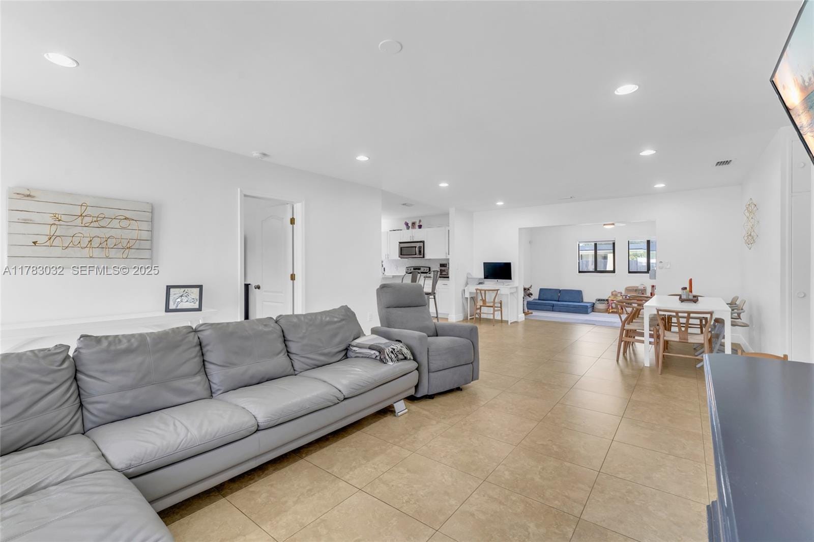 9365 Nassau Drive, Cutler Bay, FL 33189 photo 5