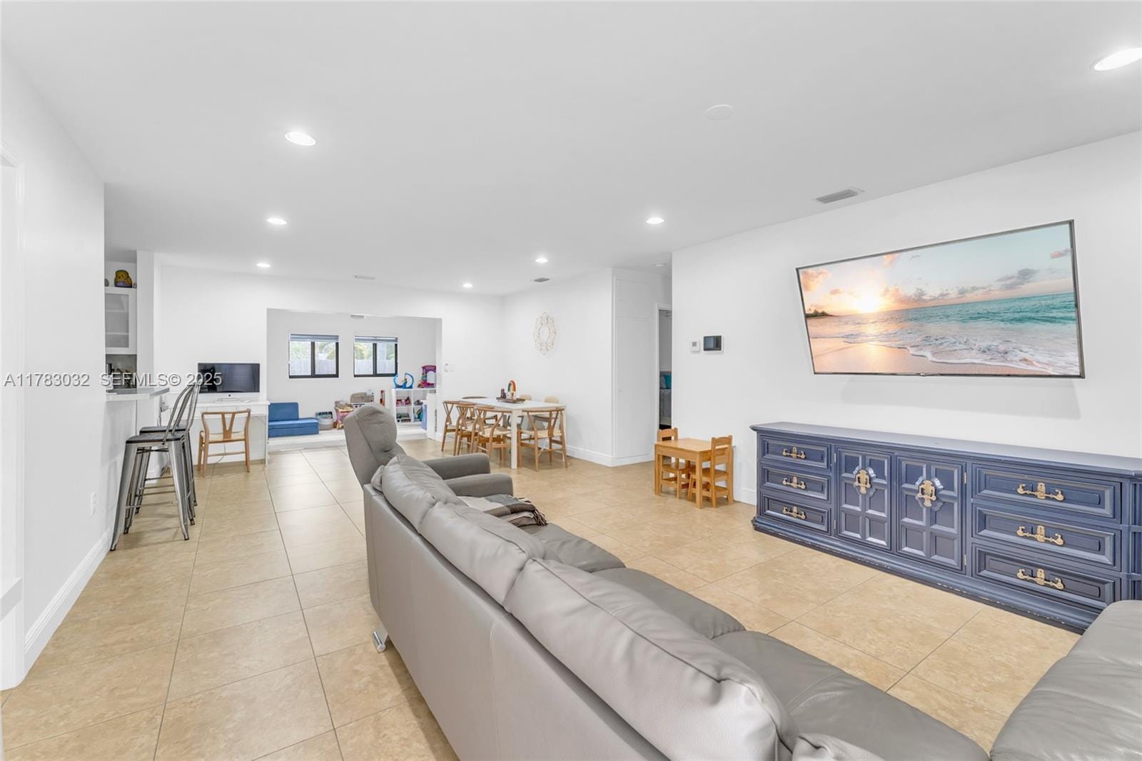 9365 Nassau Drive, Cutler Bay, FL 33189 photo 6