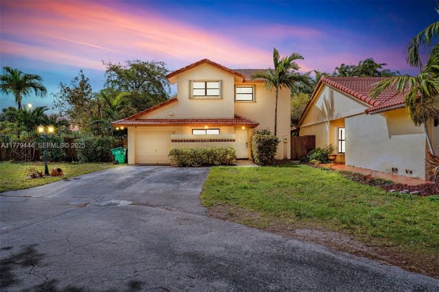 15026 SW 96th Terrace, Miami, FL 33196