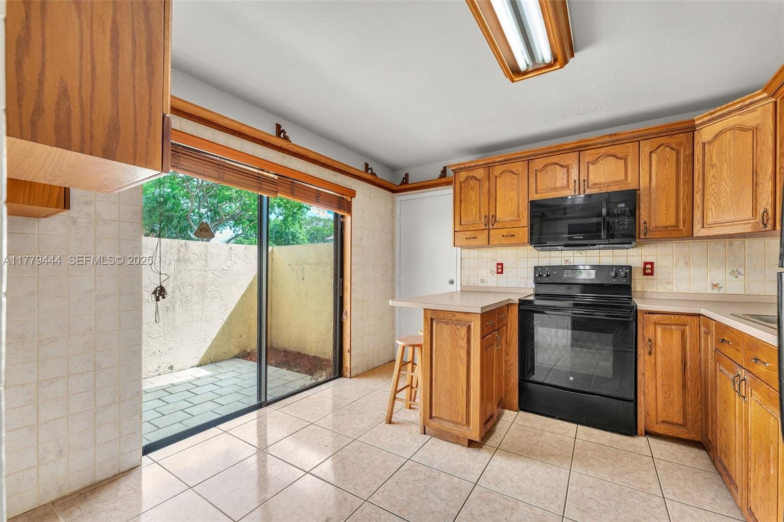 15026 SW 96th Terrace, Miami, FL 33196 photo 5