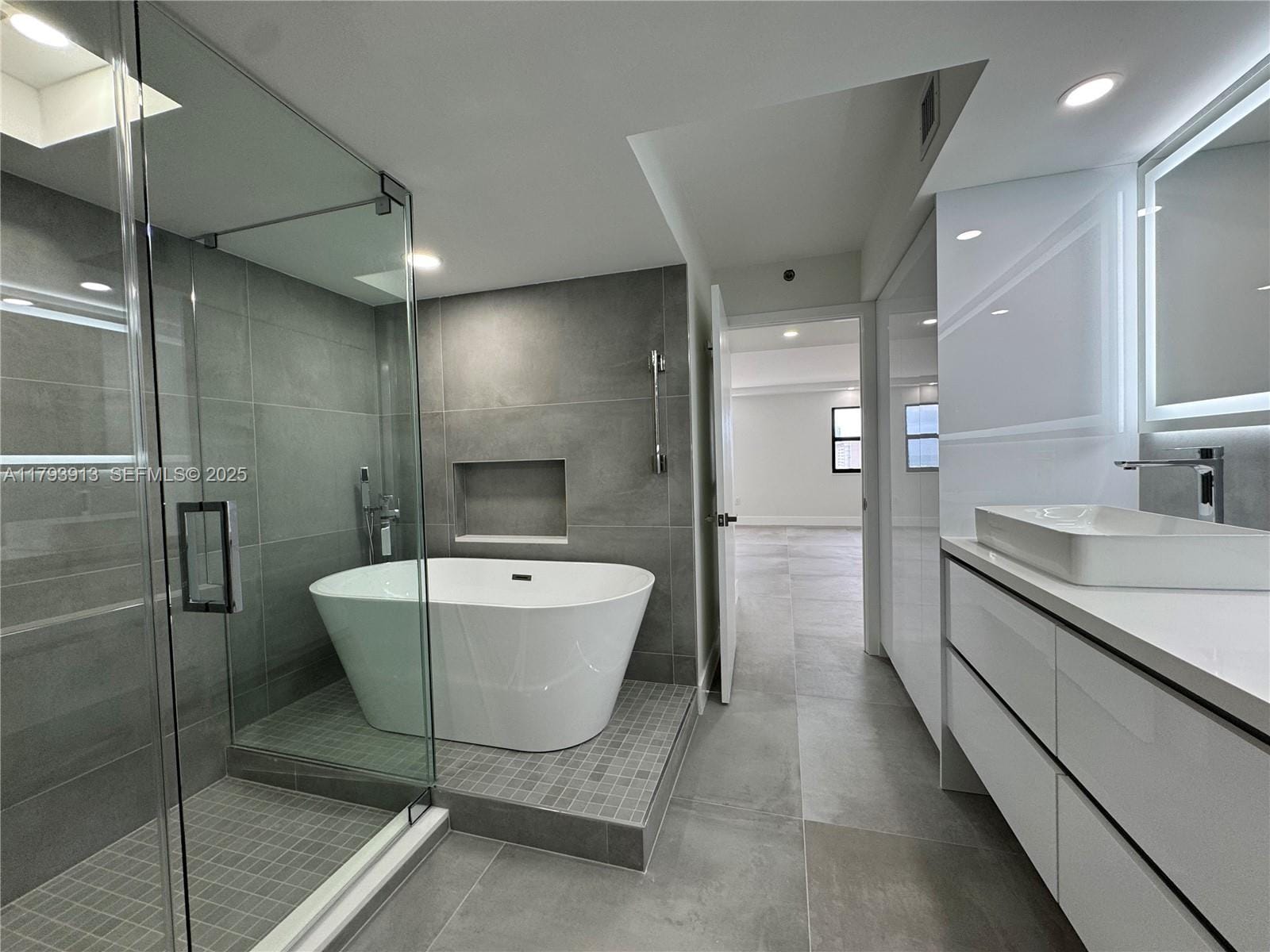 1201 S Ocean Drive 1512S, Hollywood, FL 33019 photo 8