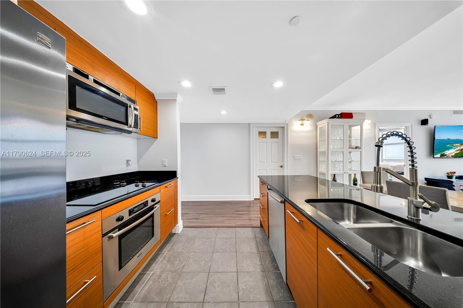 50 Biscayne Boulevard 4004, Miami, FL 33132 photo 7
