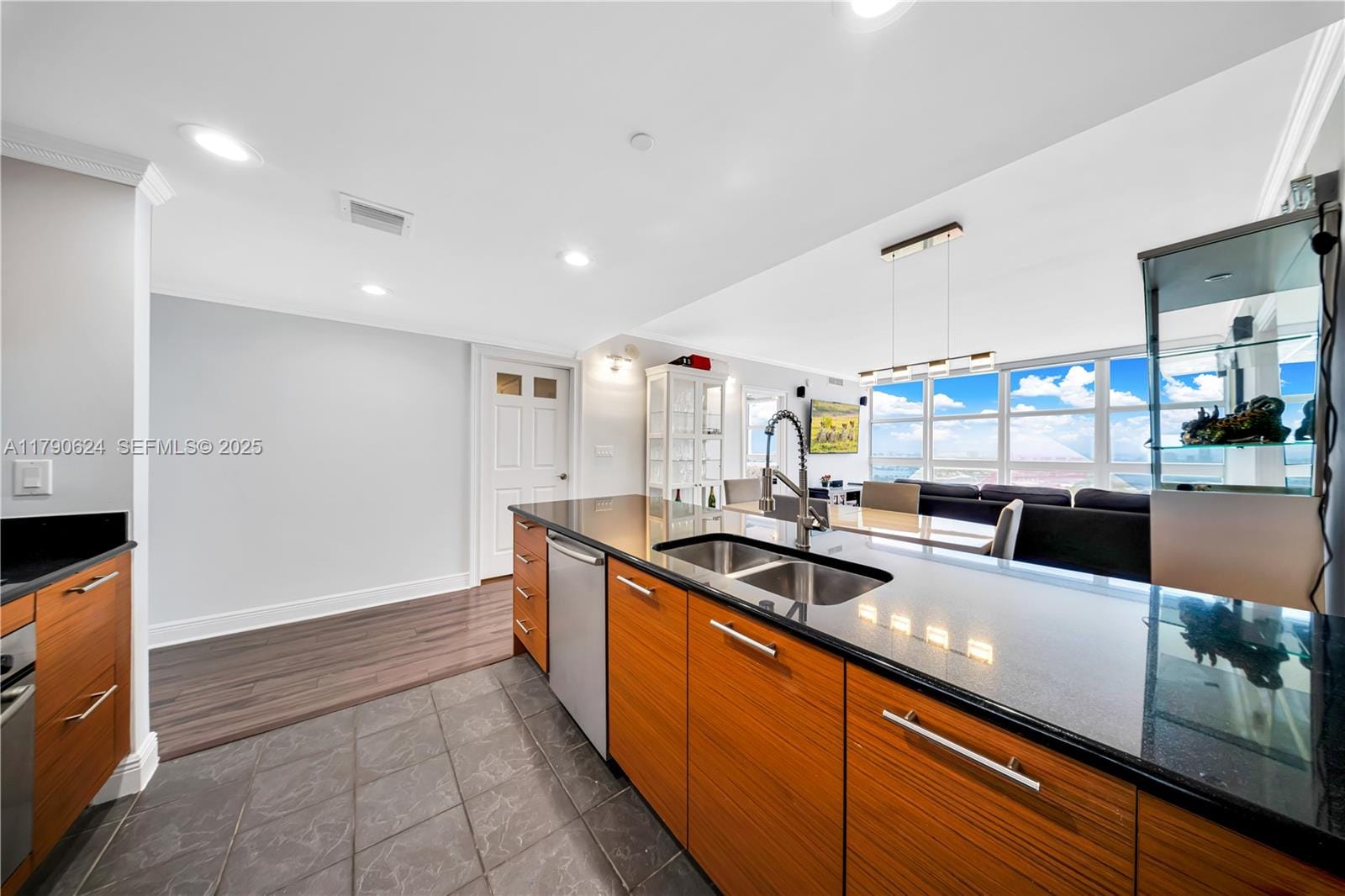 50 Biscayne Boulevard 4004, Miami, FL 33132 photo 8