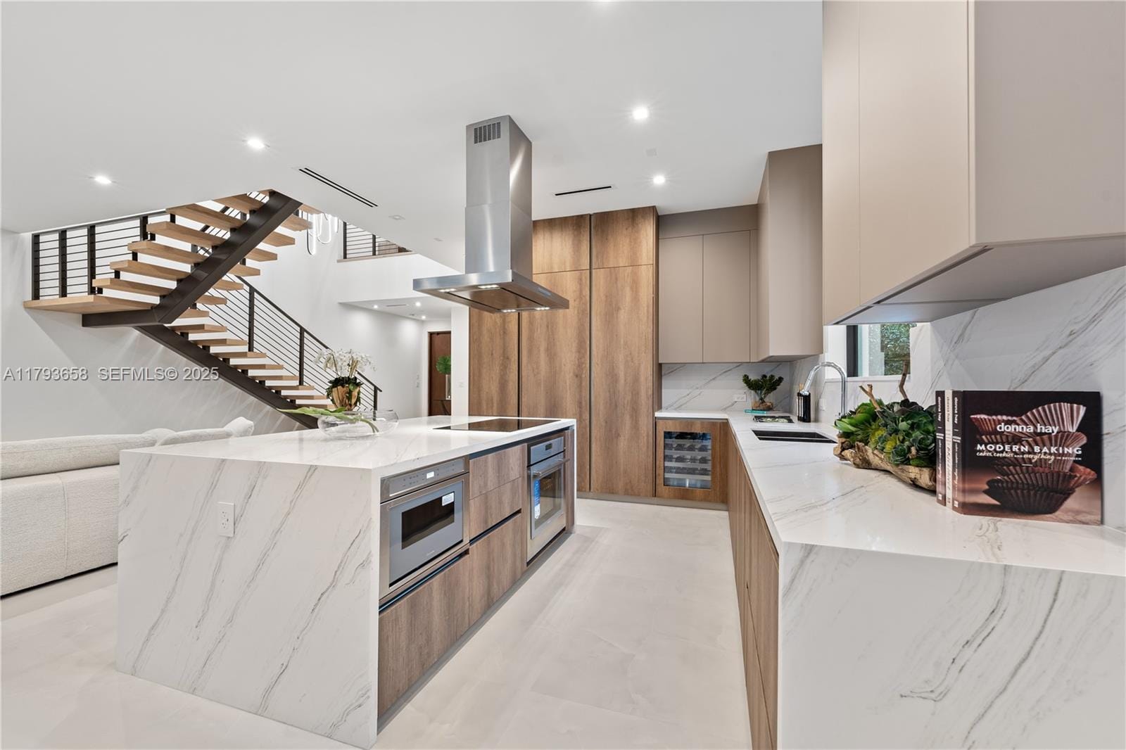 4951 University Drive — photo 11