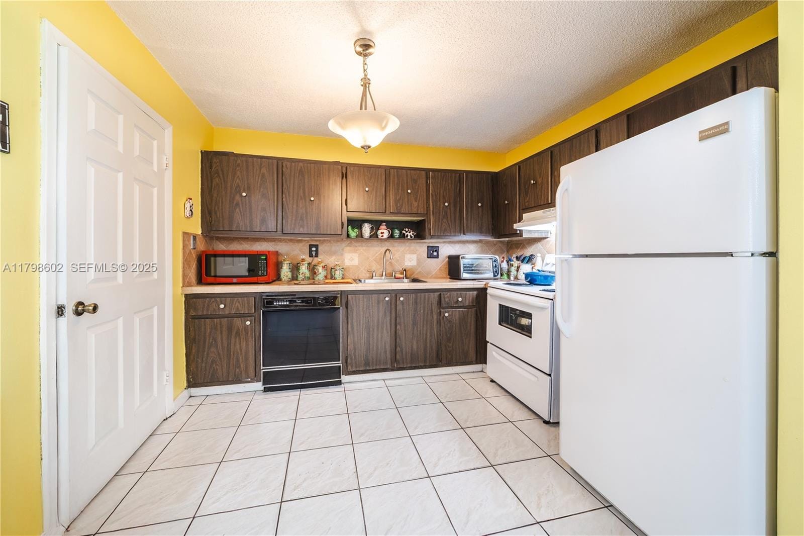 12860 SW 43rd Drive 145 — photo 12