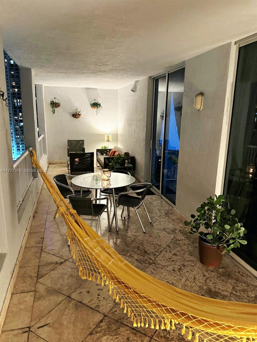 170 SE 14th Street 2705, Miami, FL 33131, Miami