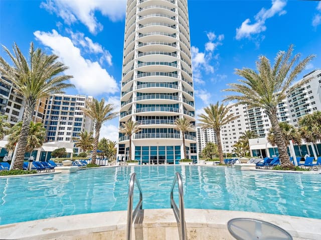 3101 S Ocean Drive 2905, sold in Ocean Palms, Hollywood, FL