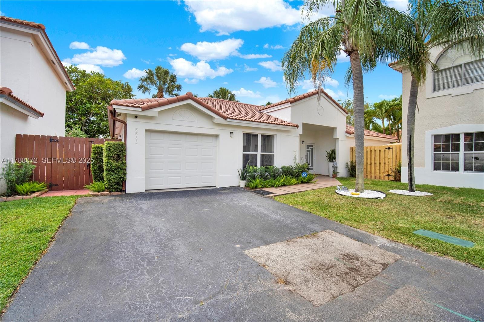 5566 NW 102nd Place, Doral, FL 33178 photo 2