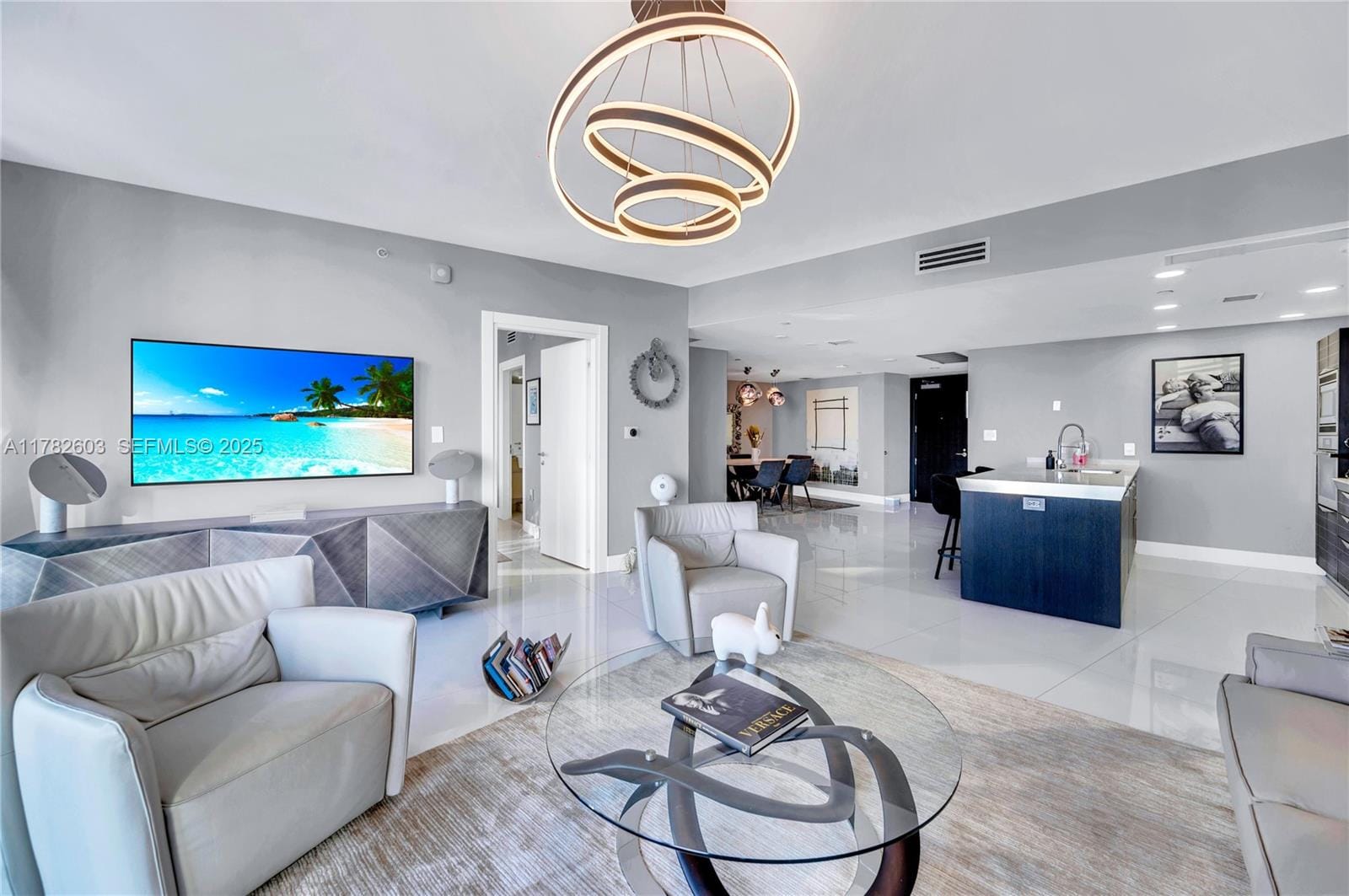 200 Biscayne Boulevard Way 3307, Miami, FL 33131 photo 17