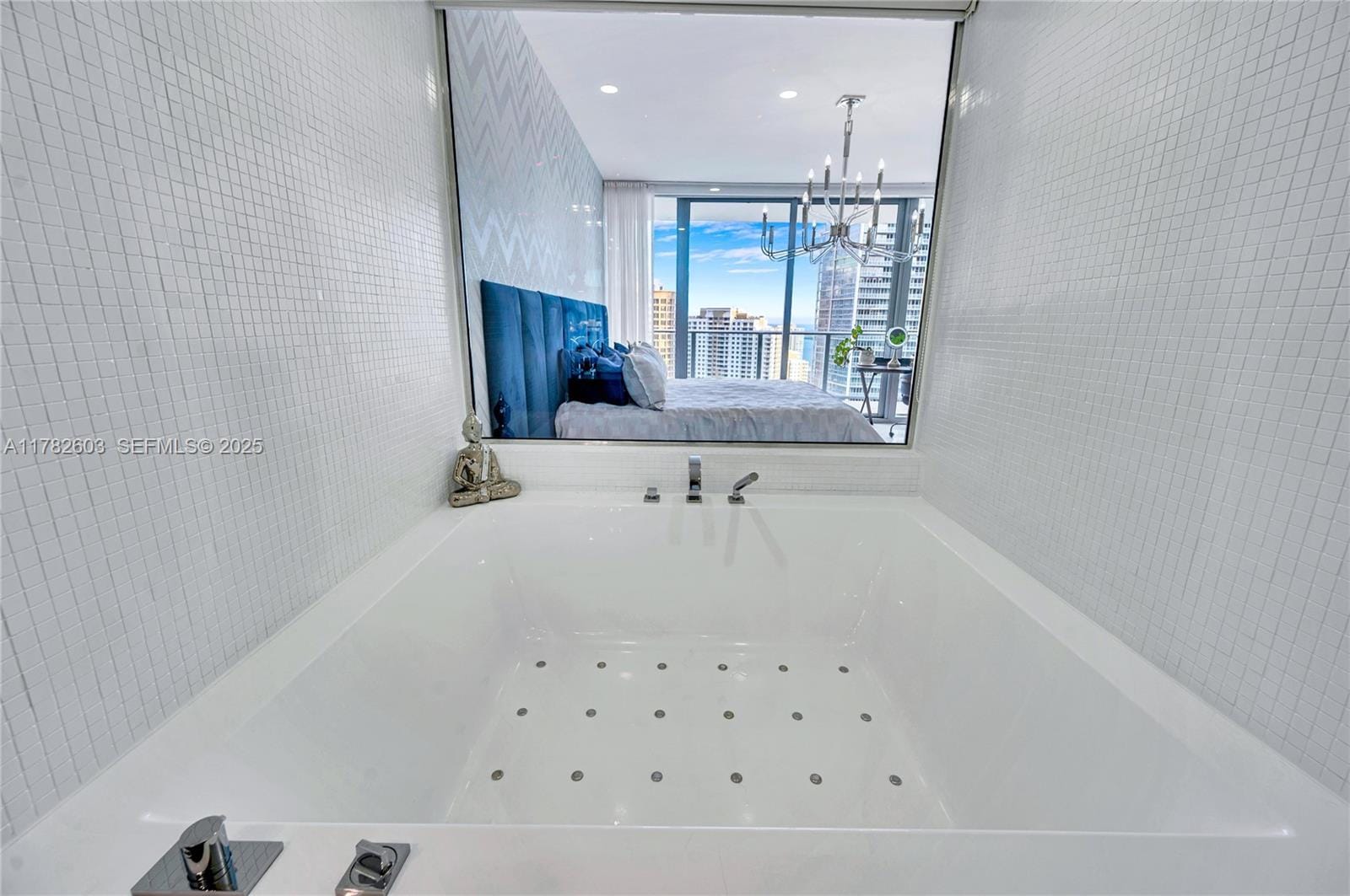 200 Biscayne Boulevard Way 3307, Miami, FL 33131 photo 25