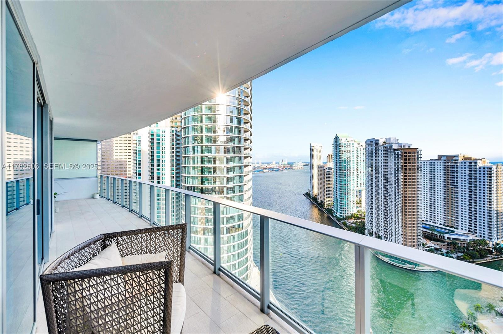 200 Biscayne Boulevard Way 3307, Miami, FL 33131 photo 30