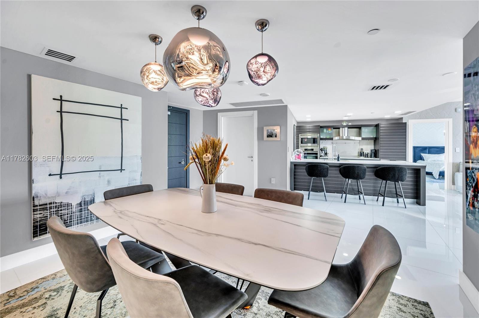 200 Biscayne Boulevard Way 3307, Miami, FL 33131 photo 10