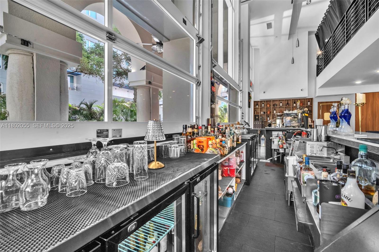 511 SE 5th Avenue (Restaurant) — photo 4
