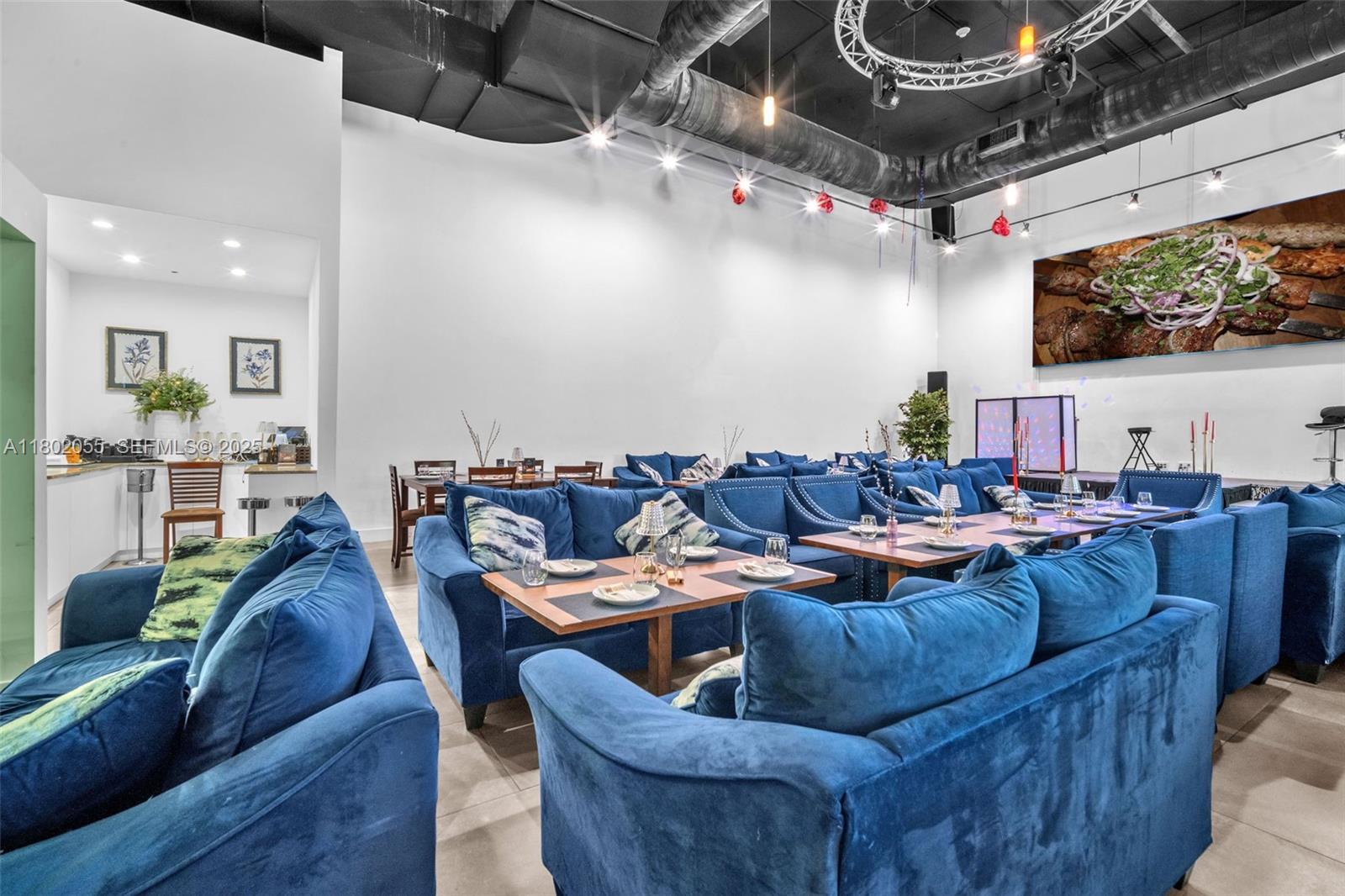 511 SE 5th Avenue (Restaurant) — photo 5
