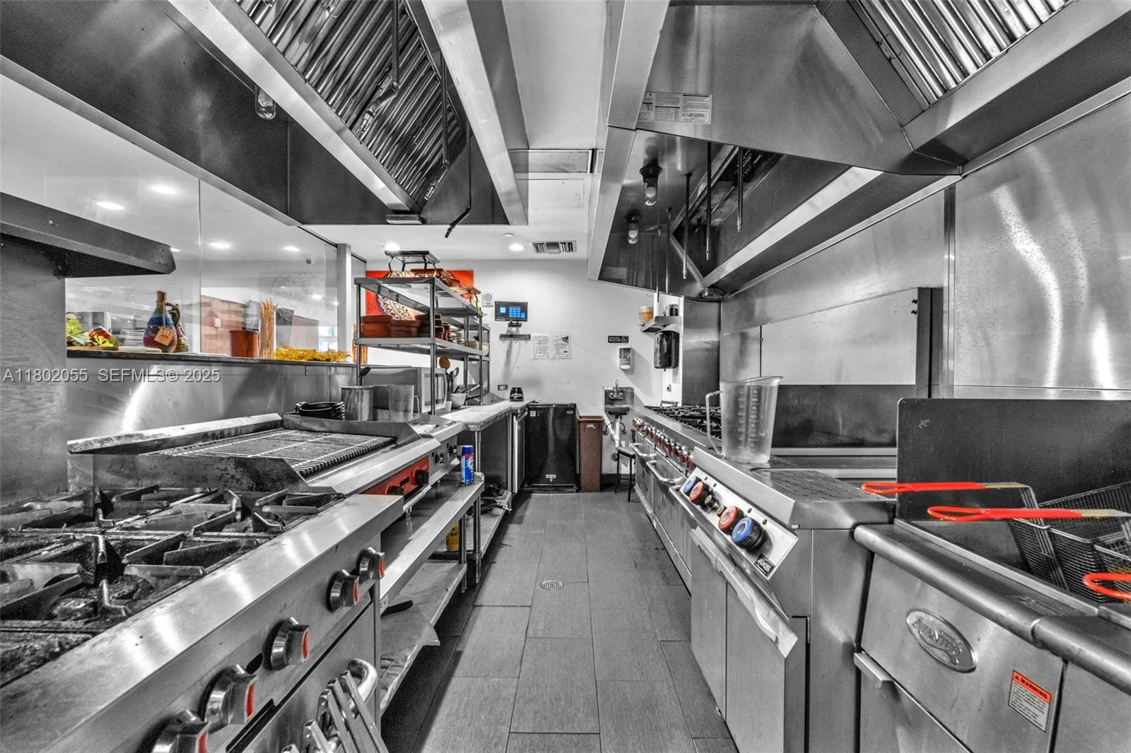 511 SE 5th Avenue (Restaurant) — photo 9