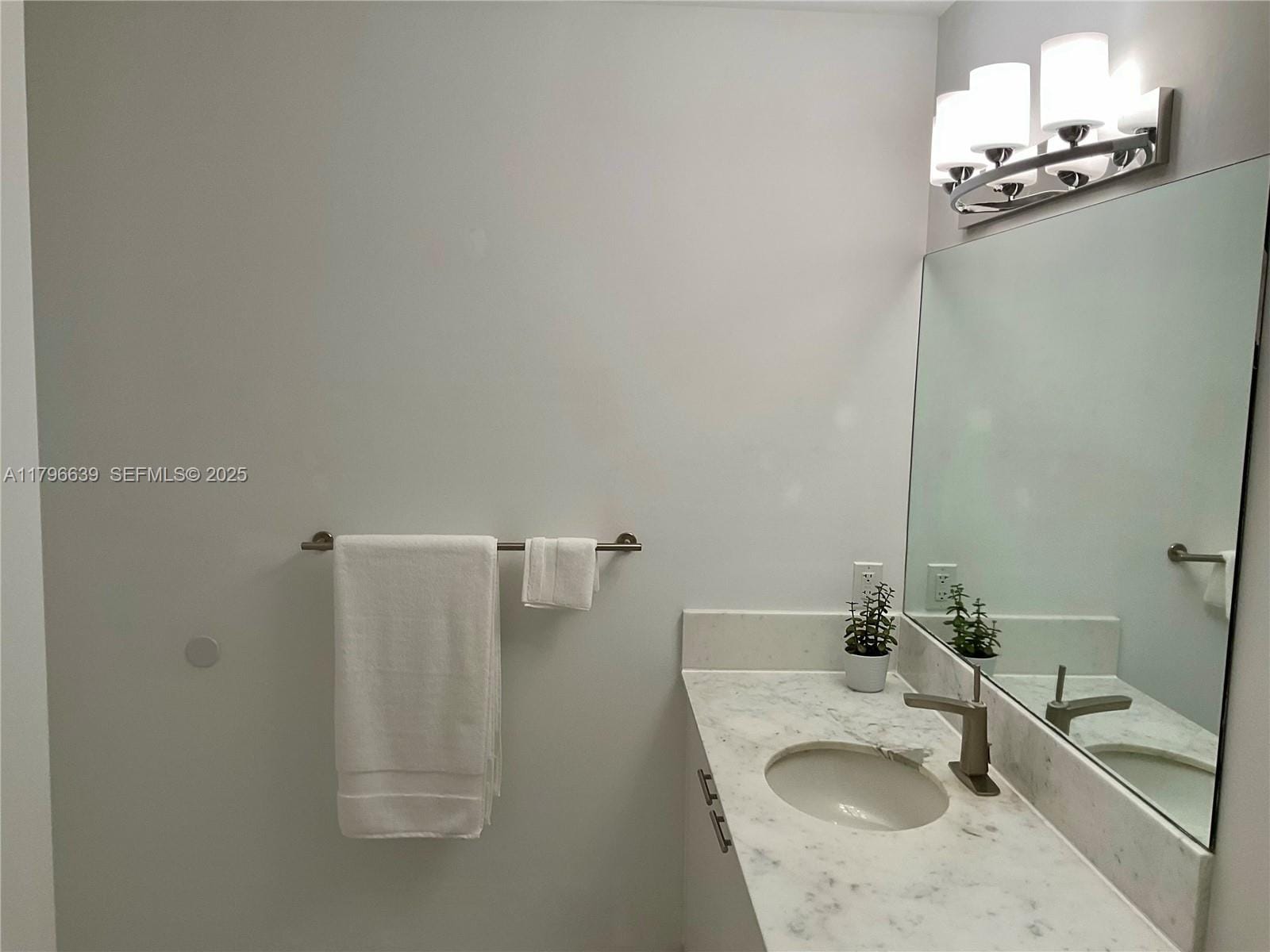 133 NE 2nd Avenue 3319, Miami, FL 33132 photo 21