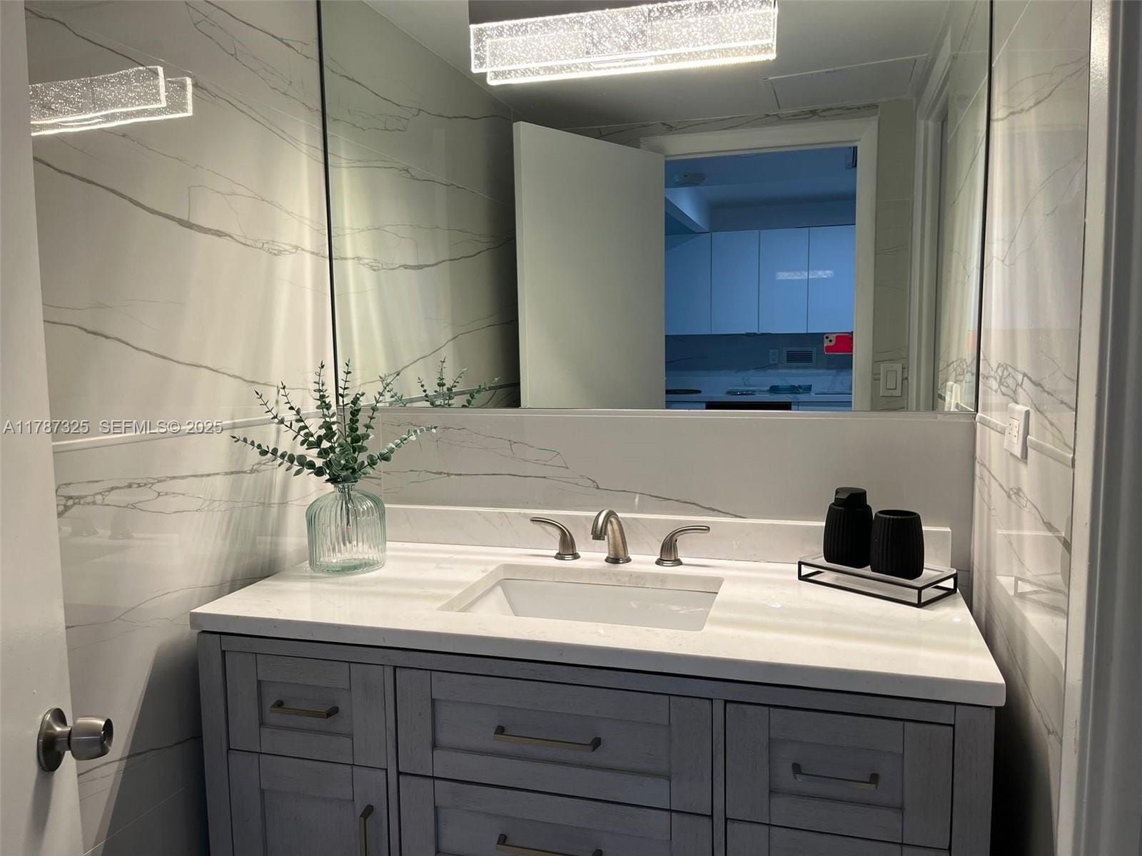 2301 Collins Avenue 628, Miami Beach, FL 33139 photo 13