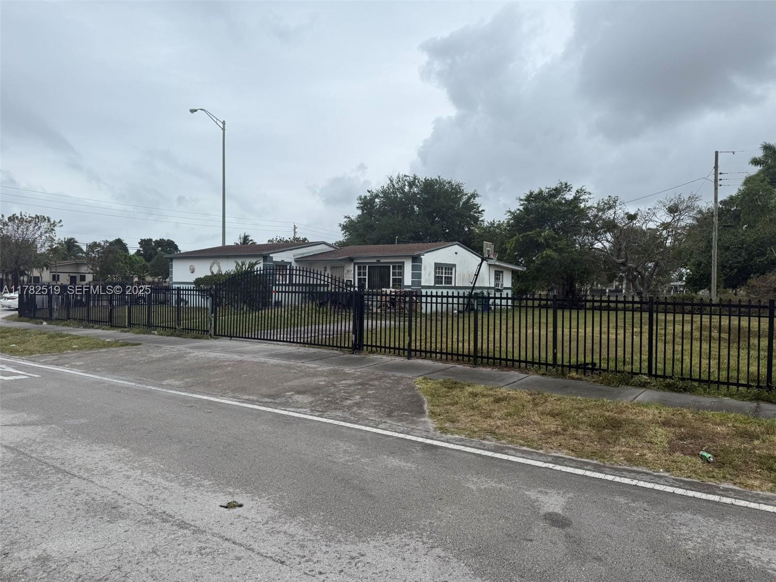 18300 NW 10th Court, Miami Gardens, FL 33169 photo 2
