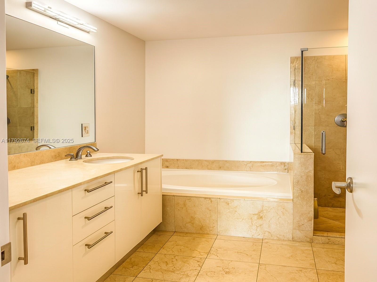 3330 NE 190th Street 716, Aventura, FL 33180 photo 9