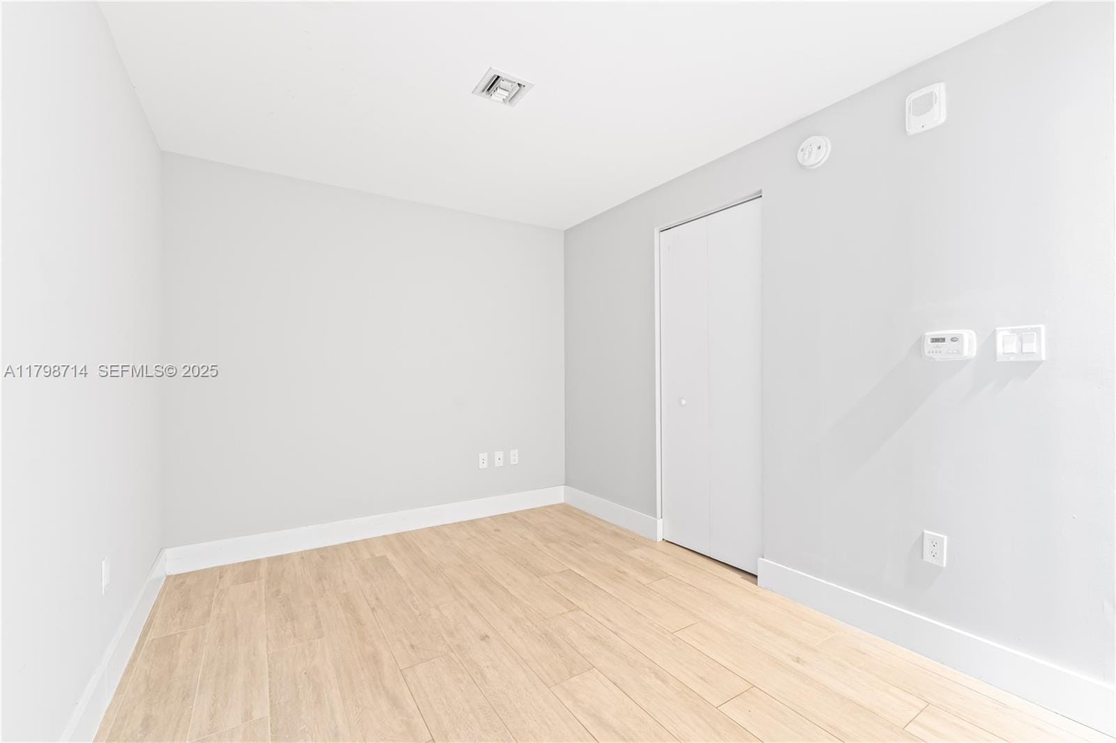 16385 Biscayne Boulevard 404, North Miami Beach, FL 33160 photo 11