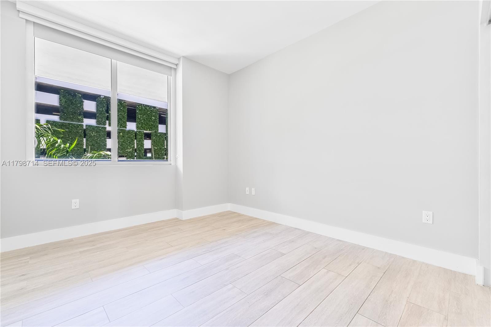 16385 Biscayne Boulevard 404, North Miami Beach, FL 33160 photo 6