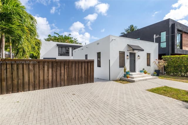 235 NW 39th Street, sold in Bay Vista Park, Miami, FL