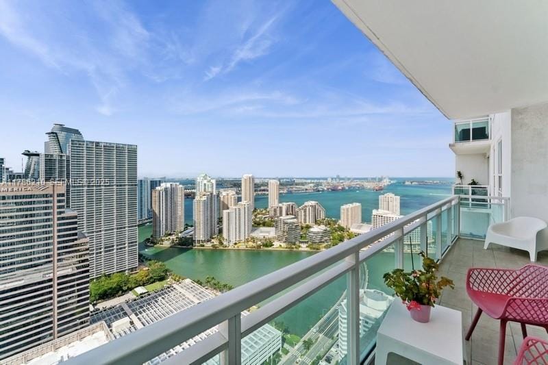 950 Brickell Bay Drive 4606, Miami, FL 33131