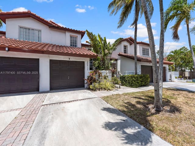 20912 SW 81st Place, sold in Saga Bay Townhomes, Cutler Bay, FL