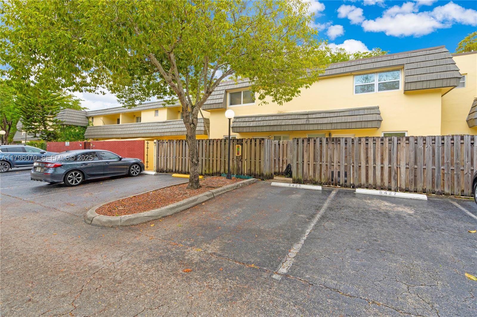 8425 SW 137th Avenue 8425 — photo 3