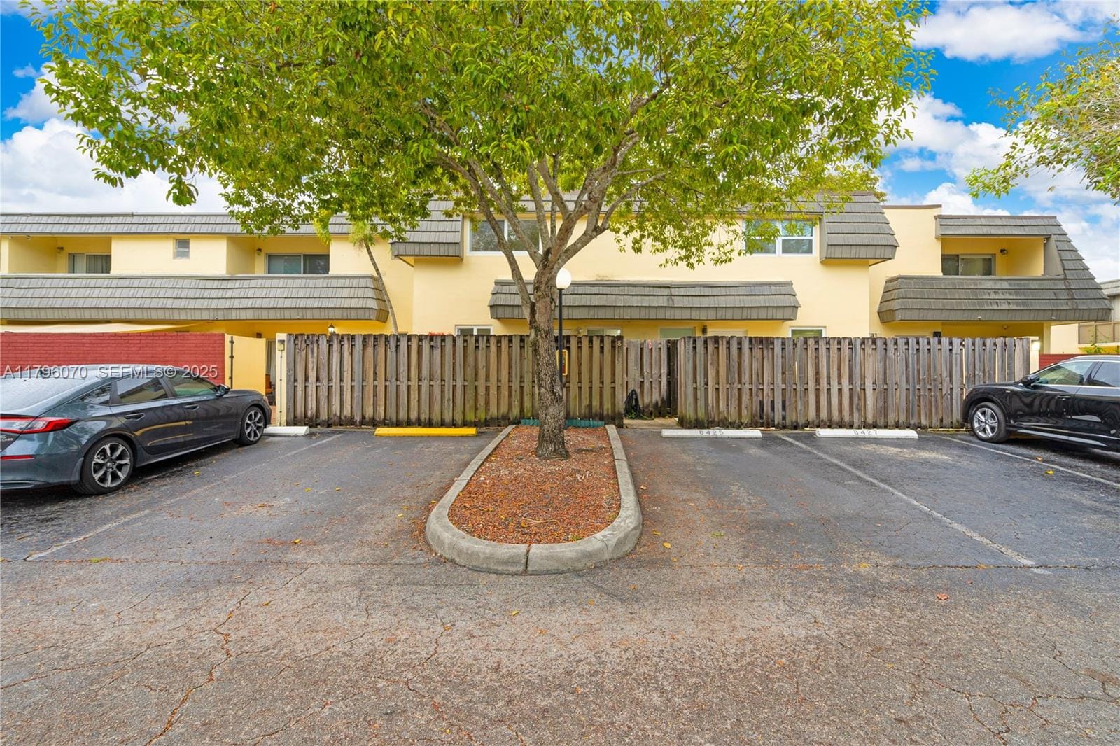 Sold home at 8425 SW 137th Avenue 8425, Miami, FL 33183