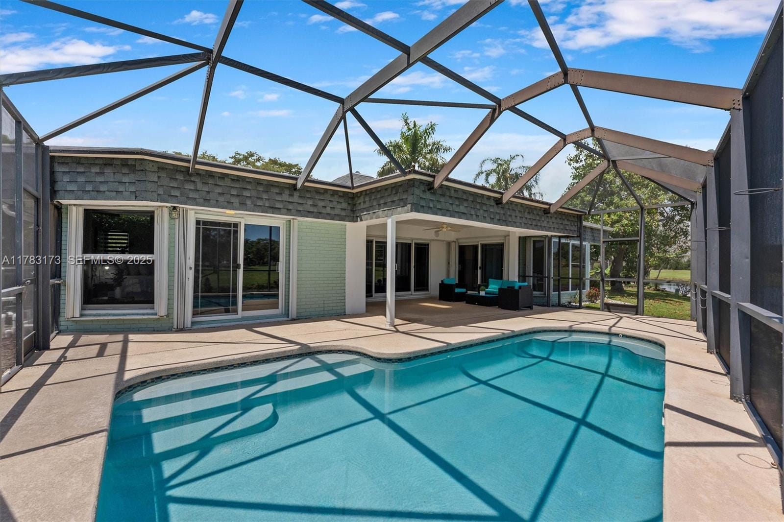 5721 Bayberry Lane, Tamarac, FL 33319 photo 2