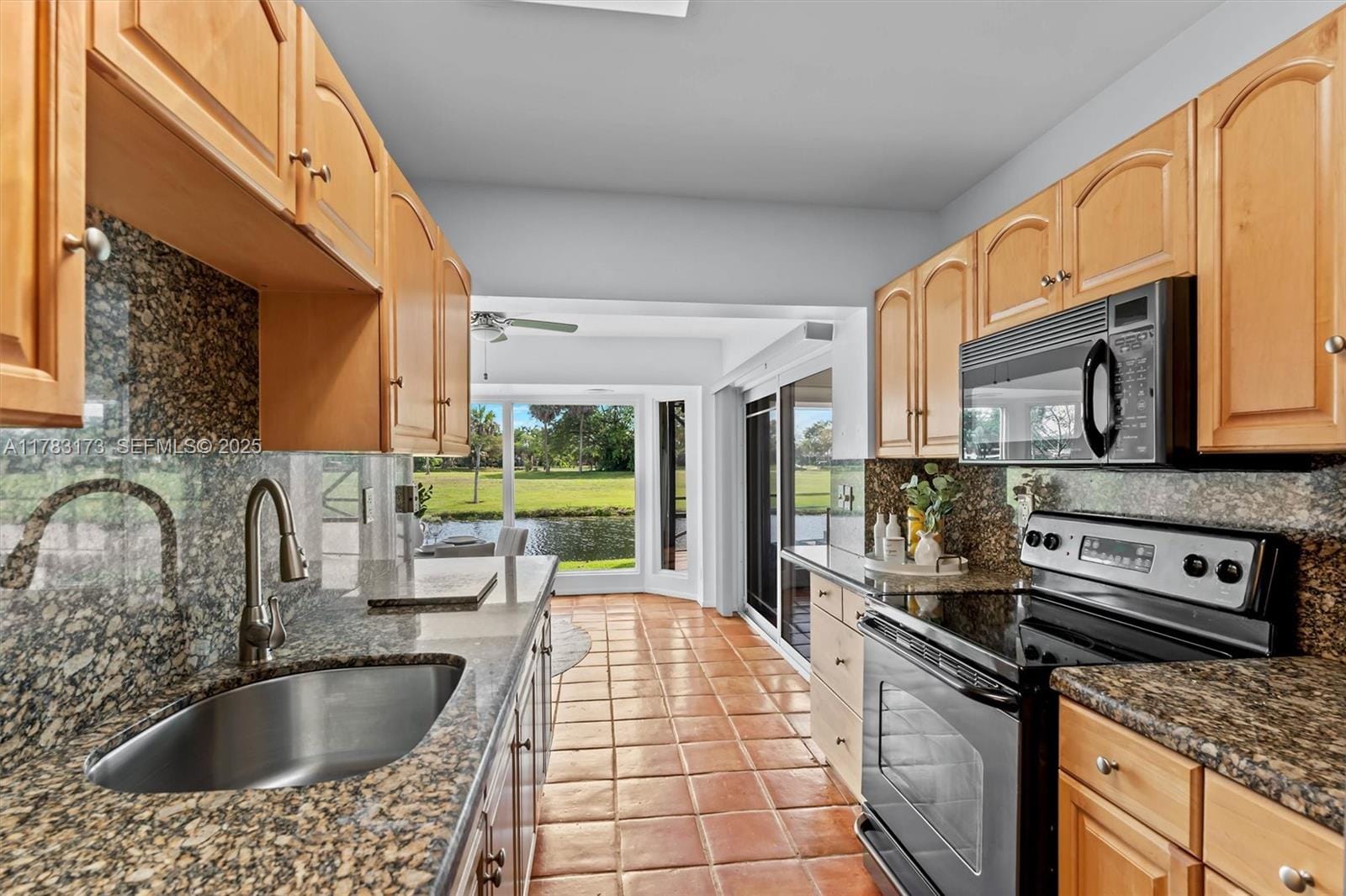 5721 Bayberry Lane, Tamarac, FL 33319 photo 6