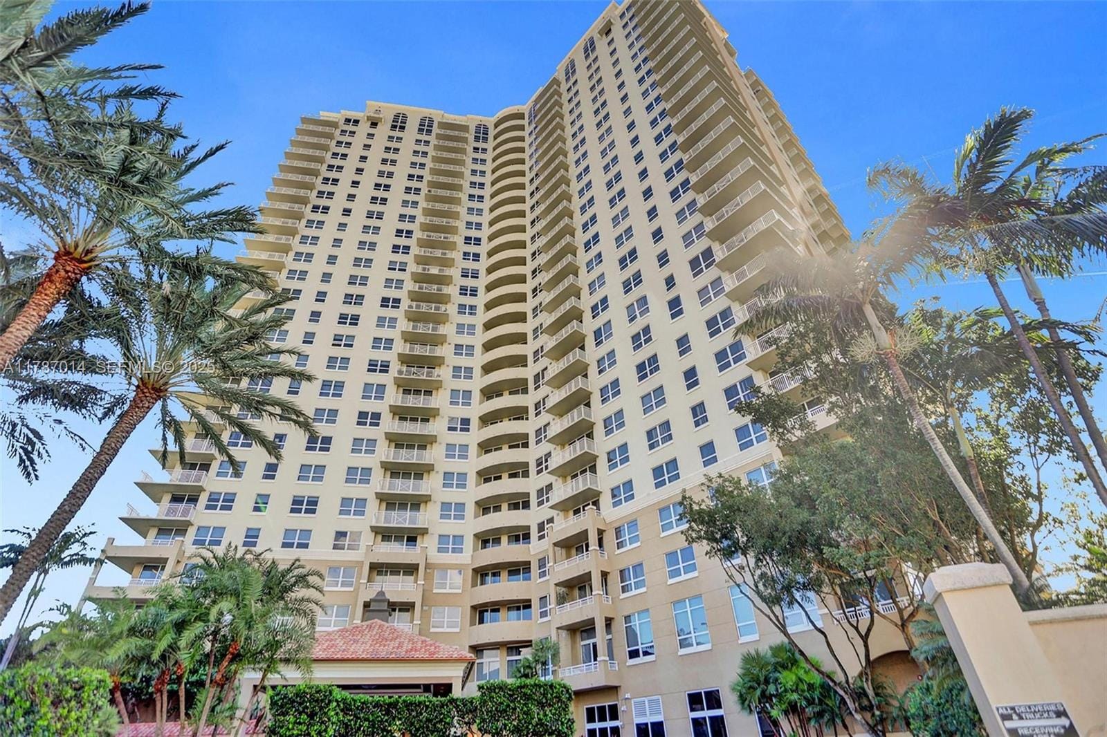 19501 W Country Club Drive 2507, Aventura, FL 33180 photo 1