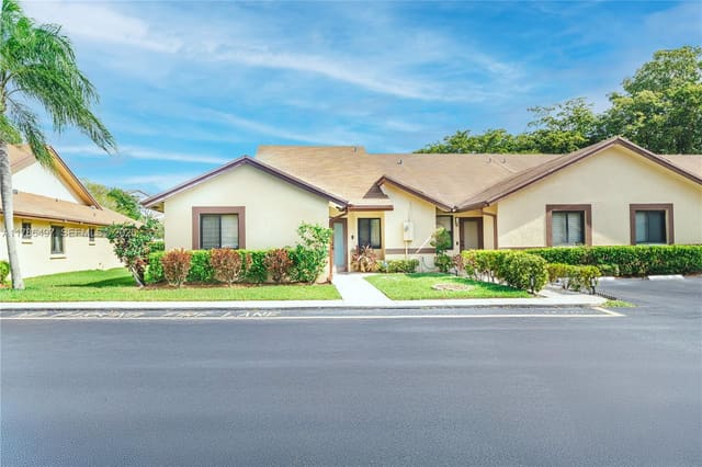 11167 NW 38th Place, Sunrise, FL 33351